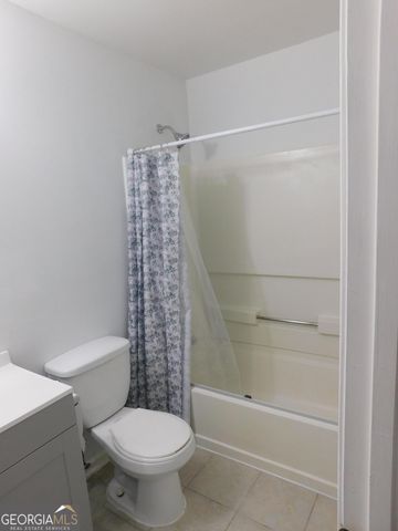6195 Green Wing Way, Morrow, GA 30260