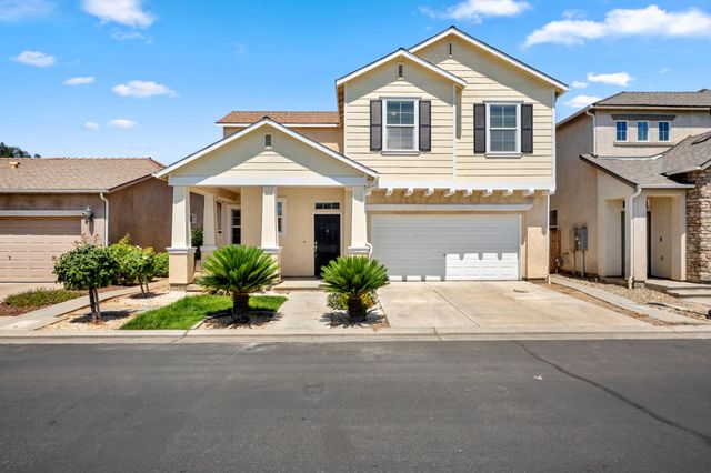 5621 N Citrus Lane, Fresno, CA 93711