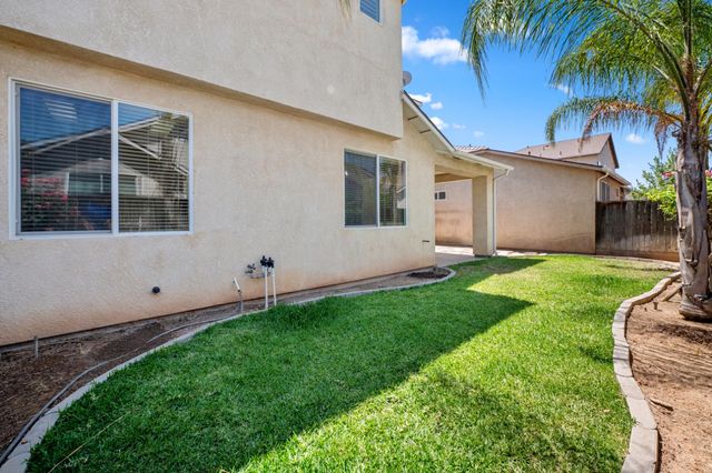 5621 N Citrus Lane, Fresno, CA 93711