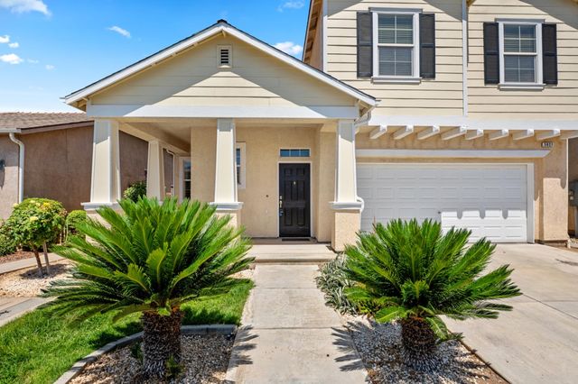 5621 N Citrus Lane, Fresno, CA 93711