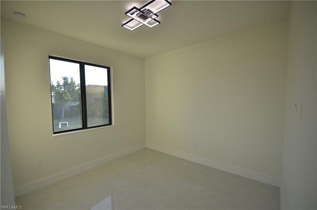 2416 Diplomat PKWY W, Cape Coral, FL 33993