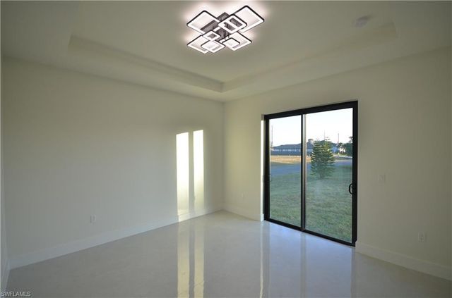 2416 Diplomat PKWY W, Cape Coral, FL 33993