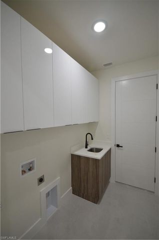 2416 Diplomat PKWY W, Cape Coral, FL 33993