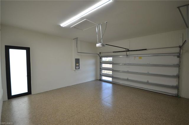 2416 Diplomat PKWY W, Cape Coral, FL 33993