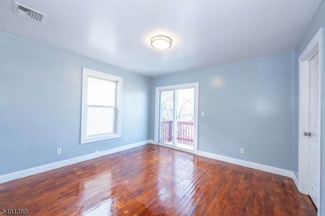 28 Highland St, Paterson City, NJ 07524