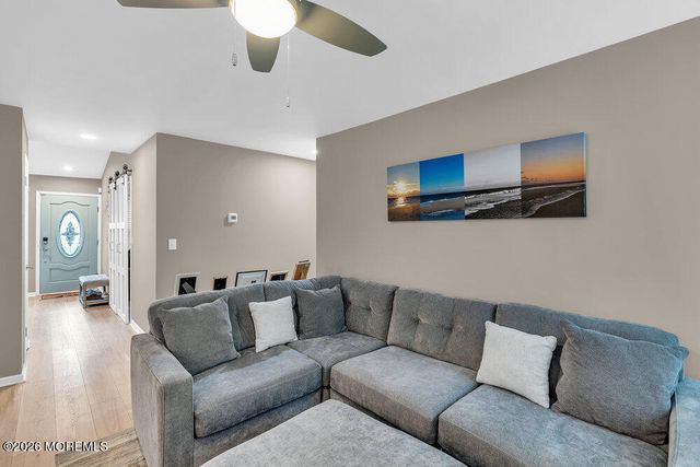 9 Vixen Place, Tinton Falls, NJ 07753