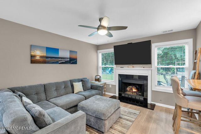 9 Vixen Place, Tinton Falls, NJ 07753