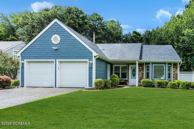 9 Vixen Place, Tinton Falls, NJ 07753