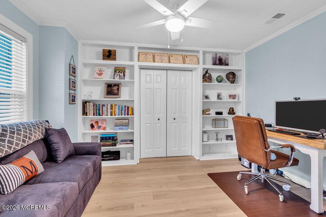 9 Vixen Place, Tinton Falls, NJ 07753