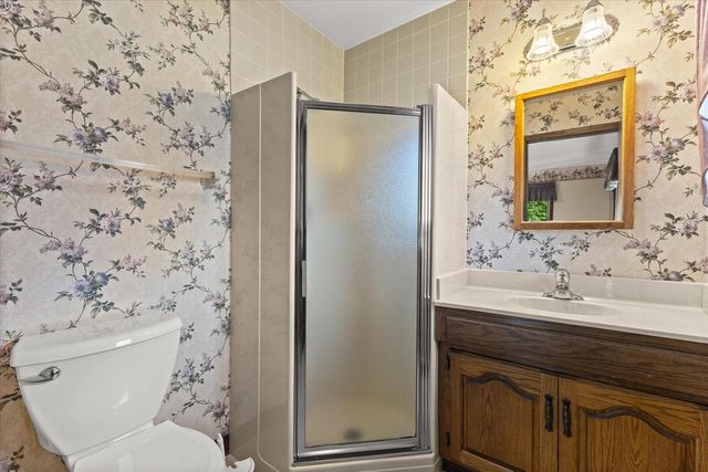 8225 64th AVENUE, Kenosha, WI 53142