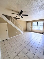 725 N Beverly Lane, Rogers, AR 72756