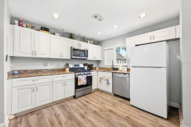 10330 LICORICE WAY, Orlando, FL 32821