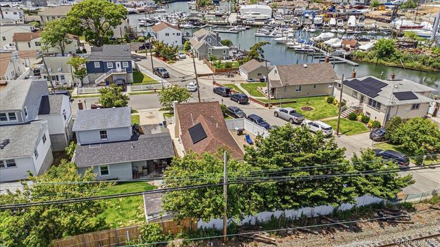 3093 Royal Avenue, Oceanside, NY 11572