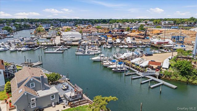 3093 Royal Avenue, Oceanside, NY 11572