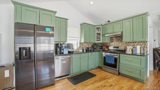 3093 Royal Avenue, Oceanside, NY 11572