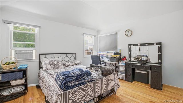 3093 Royal Avenue, Oceanside, NY 11572