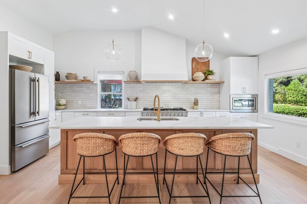 1451 Woodview Lane, Charleston, SC 29412