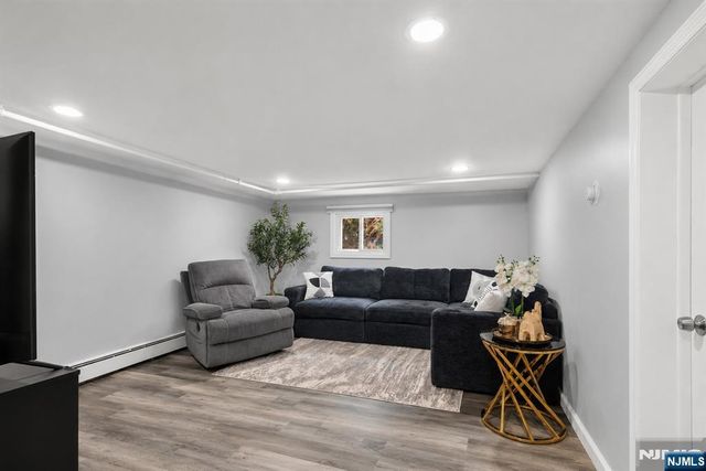 76 Niehaus Avenue, Little Ferry, NJ 07643