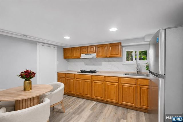 76 Niehaus Avenue, Little Ferry, NJ 07643