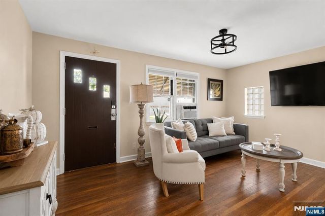 76 Niehaus Avenue, Little Ferry, NJ 07643