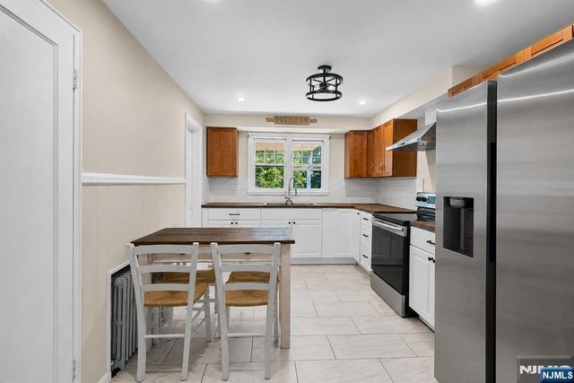 76 Niehaus Avenue, Little Ferry, NJ 07643