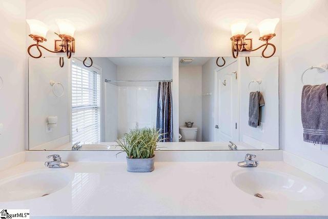 750 Charleston Place, Duncan, SC 29334