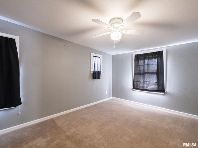 1606 CIRCLE Road, Peoria, IL 61604