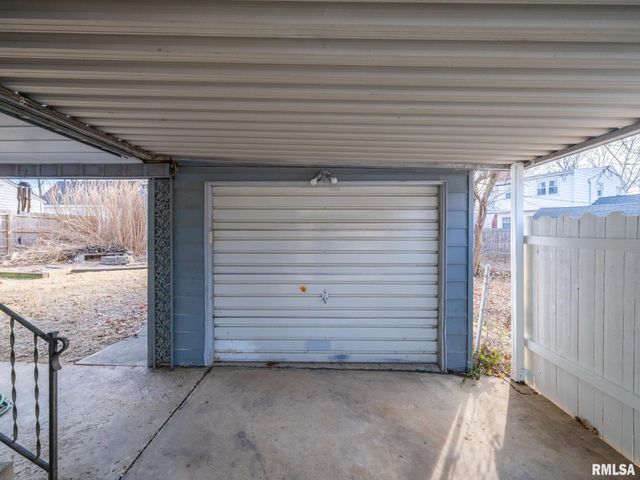 1606 CIRCLE Road, Peoria, IL 61604