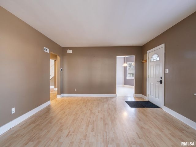 1606 CIRCLE Road, Peoria, IL 61604