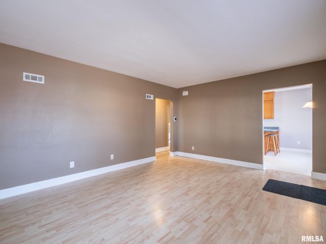 1606 CIRCLE Road, Peoria, IL 61604