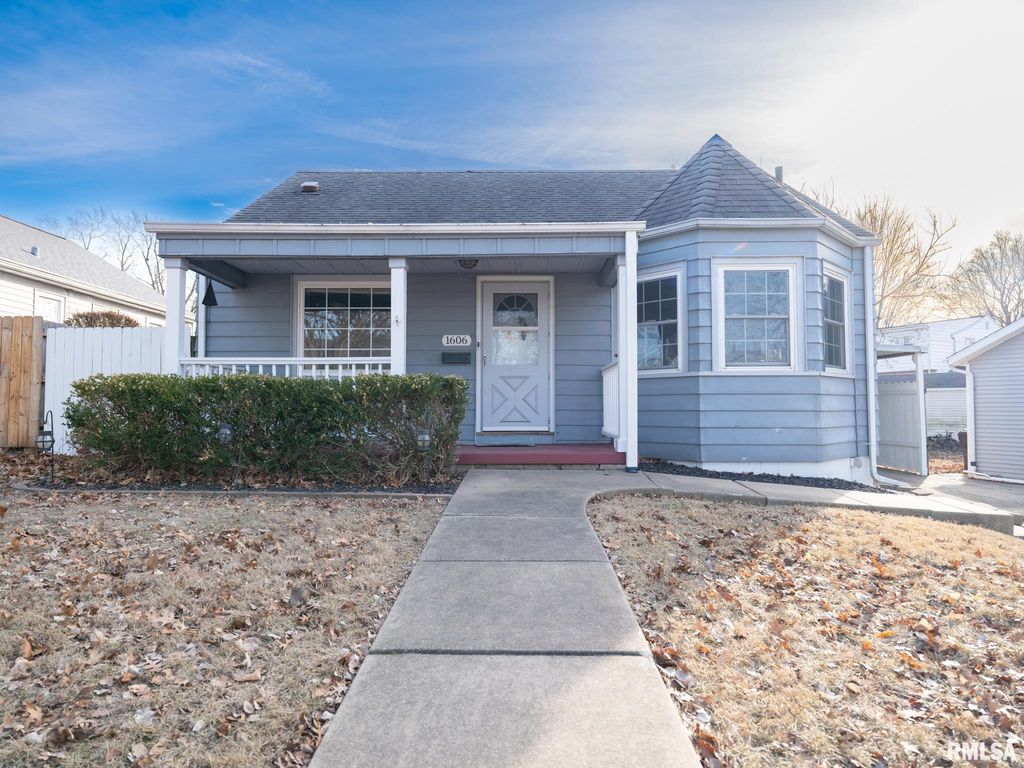 1606 CIRCLE Road, Peoria, IL 61604