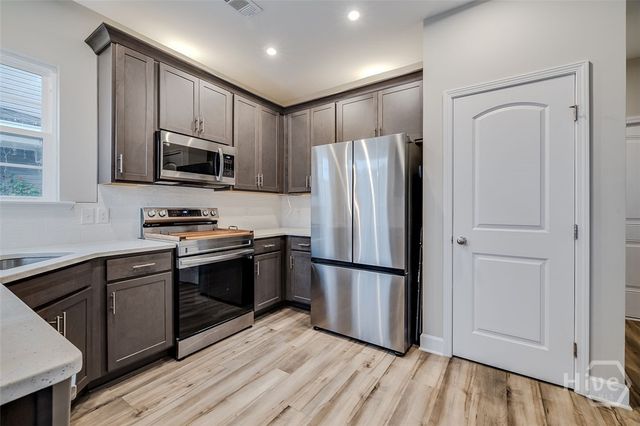 215 James Drive, Richmond Hill, GA 31324