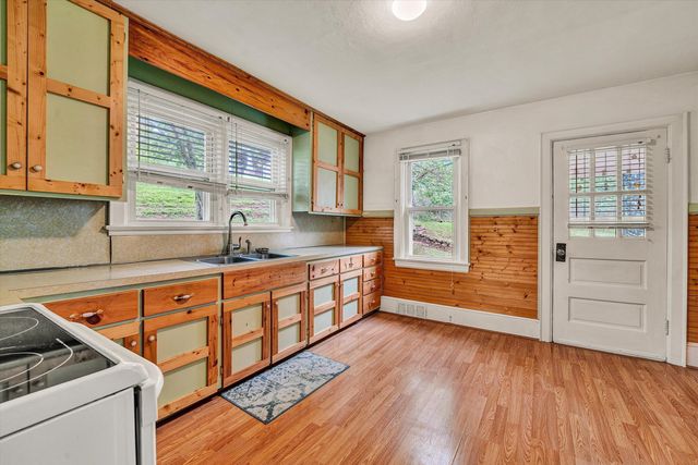 114 W CHURCH ST, Rocky Mount, VA 24151