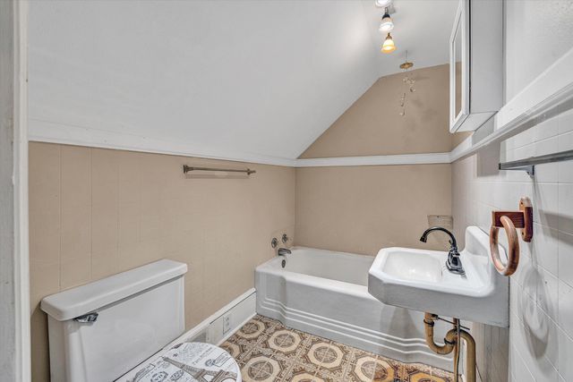 114 W CHURCH ST, Rocky Mount, VA 24151