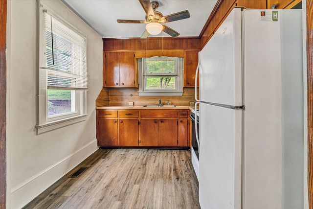 114 W CHURCH ST, Rocky Mount, VA 24151