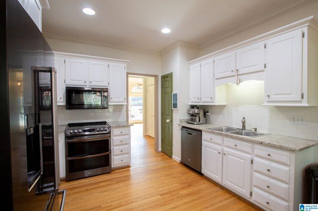 405 STILL OAKS CIRCLE, Trussville, AL 35173