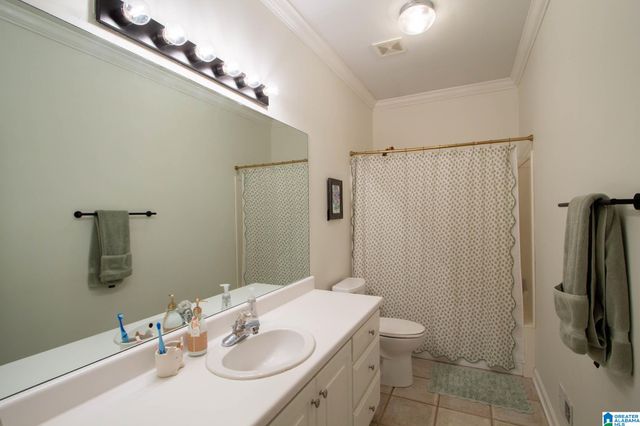 405 STILL OAKS CIRCLE, Trussville, AL 35173