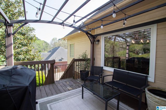 405 STILL OAKS CIRCLE, Trussville, AL 35173