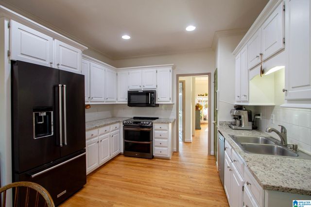 405 STILL OAKS CIRCLE, Trussville, AL 35173