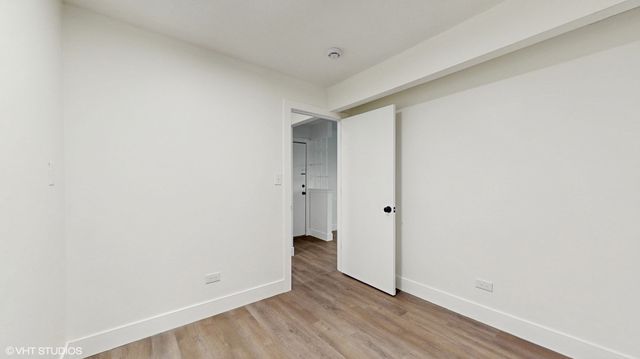 10382 Michael Todd Terrace 2E, Glenview, IL 60025