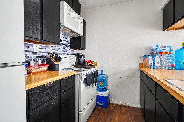 104 N Heights Drive, Crowley, TX 76036