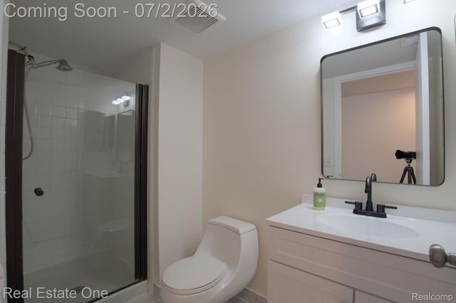 1944 KLINGENSMITH Road 41, Bloomfield Charter Township, MI 48302