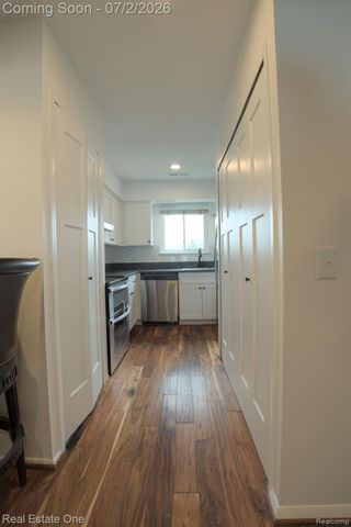 1944 KLINGENSMITH Road 41, Bloomfield Charter Township, MI 48302