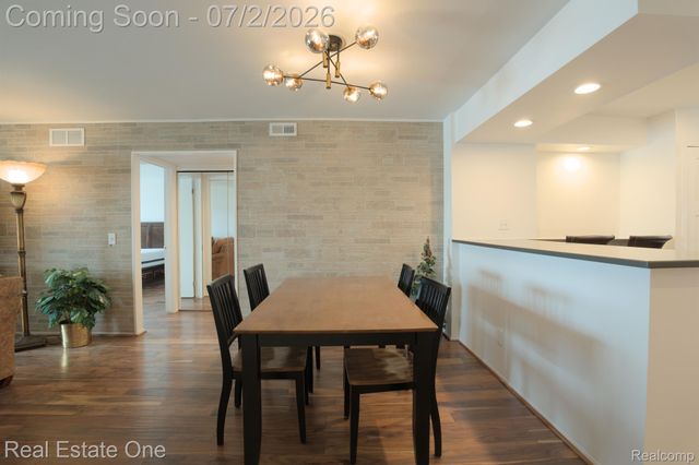 1944 KLINGENSMITH Road 41, Bloomfield Charter Township, MI 48302