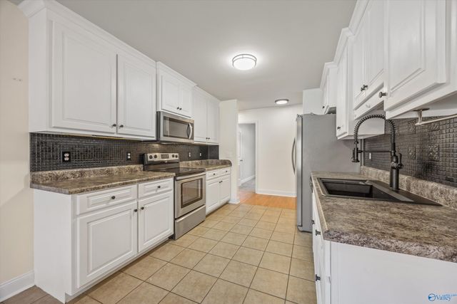 16379 Mooresville Road, Athens, AL 35613