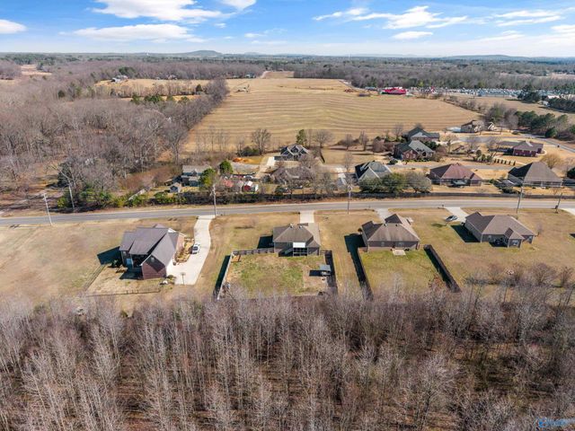 16379 Mooresville Road, Athens, AL 35613