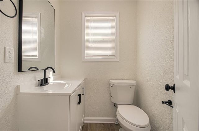 231 Springdale Avenue, Bonner Springs, KS 66012