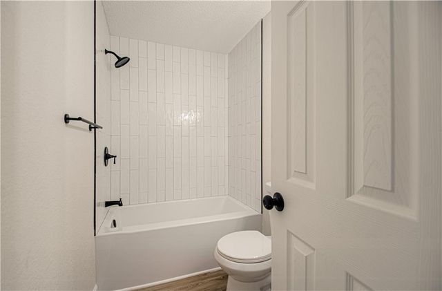 231 Springdale Avenue, Bonner Springs, KS 66012