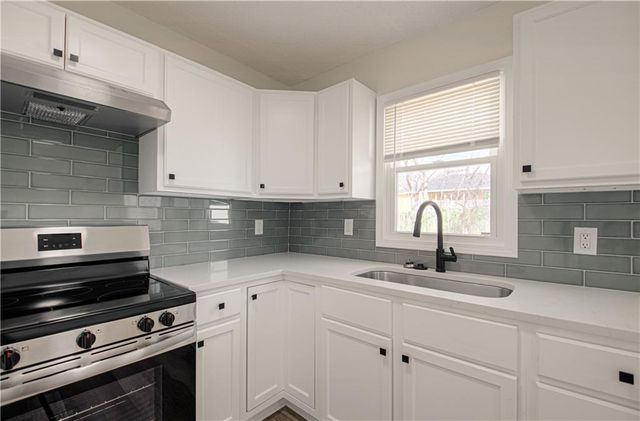 231 Springdale Avenue, Bonner Springs, KS 66012