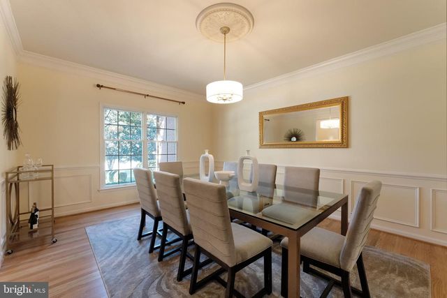 12704 AUTUMN CREST DR, Oak Hill, VA 20171